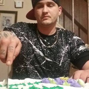 Meet your Posher, Dennis